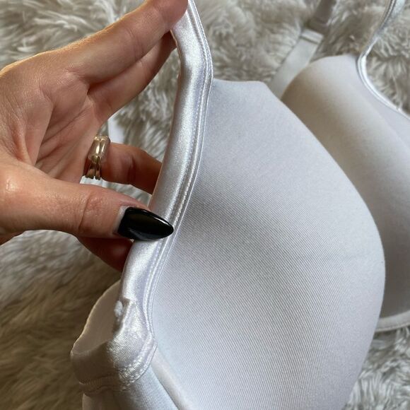 Cacique White Underwire Bra Size 46DD - Picture 5 of 10